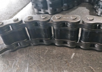 leaf chains with plastic